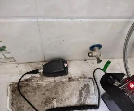 遵化屋顶漏水维修公司分享下卫生间漏水的危害及解决方法